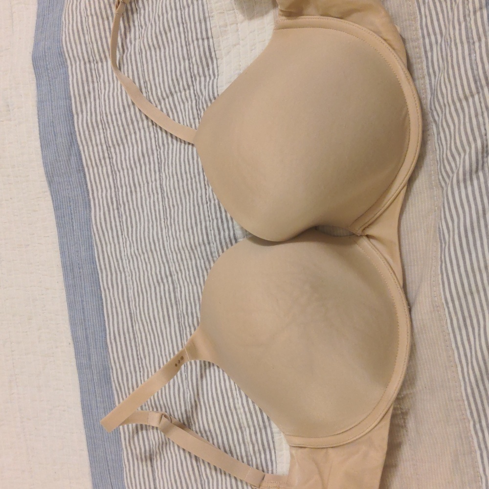 Victoria's Secret Demi Uplift Biofit Bra